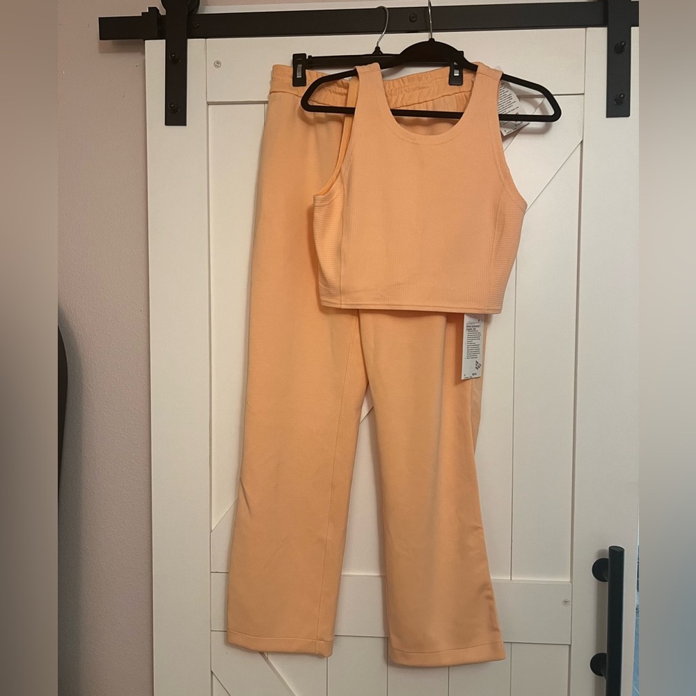 Lululemon Softstreme Set